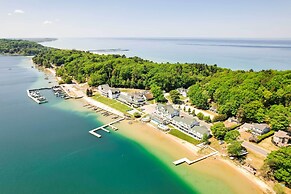 Beachfront Onekama Vacation Rental w/ Balcony!