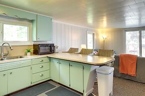 Lakefront Vacation Rental, 13 Mi to South Haven!