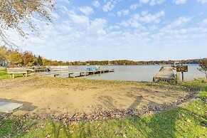 Lakefront Vacation Rental, 13 Mi to South Haven!
