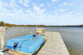 Lakefront Vacation Rental, 13 Mi to South Haven!