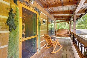 Cozy Log Cabin on 11 Acres: 3 Mi to Cherokee Lake!
