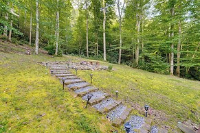 Cozy Log Cabin on 11 Acres: 3 Mi to Cherokee Lake!