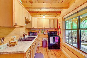 Cozy Log Cabin on 11 Acres: 3 Mi to Cherokee Lake!
