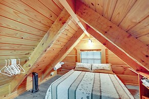 Cozy Log Cabin on 11 Acres: 3 Mi to Cherokee Lake!