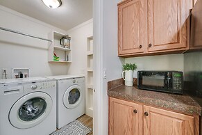 Fire Pit & Stunning Lake Views: Shell Knob Home!