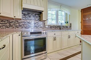 Ronks Vacation Rental: 2 Mi to Dutch Wonderland!