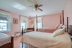 Ronks Vacation Rental: 2 Mi to Dutch Wonderland!