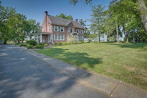 Ronks Vacation Rental: 2 Mi to Dutch Wonderland!