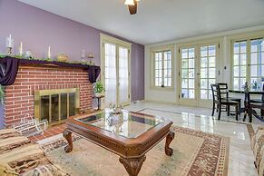 Ronks Vacation Rental: 2 Mi to Dutch Wonderland!