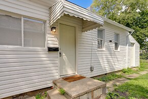 Cozy Downtown Sandusky Gem - 1 Mi to Lake Erie!