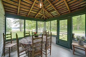 Beach & Kayaks: Waterfront Cabin on Lake Pleasant!