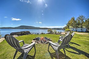 Beach & Kayaks: Waterfront Cabin on Lake Pleasant!