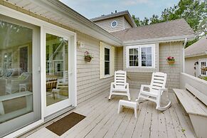 Kennebunkport Getaway w/ Grill: Walk to Beach!