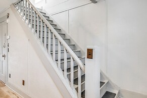 Near Hiking Trails: Central Emporium Home