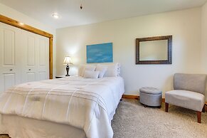 9 Mi to Helena: Mtn-view & Hot Tub at Huge Home