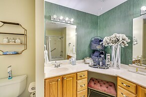 Hot Springs Condo on Lake Hamilton w/ Boat Slip!