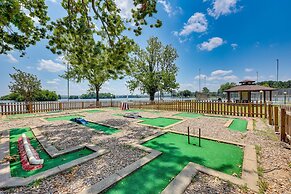 Hot Springs Condo on Lake Hamilton w/ Boat Slip!