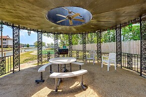 Hot Springs Condo on Lake Hamilton w/ Boat Slip!