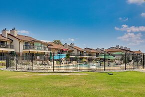 Hot Springs Condo on Lake Hamilton w/ Boat Slip!