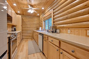 Cozy Arkdale Wood Cabin Near Petenwell Lake!