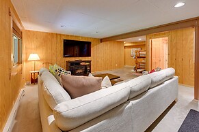 Cozy Arkdale Wood Cabin Near Petenwell Lake!
