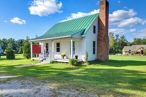 Tranquil Cottage in Virginia Countryside w/ Pond!
