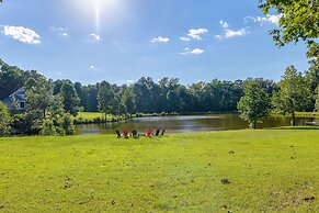 Tranquil Cottage in Virginia Countryside w/ Pond!
