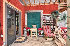 Creekside Clancy Cabin in Helena Natl Forest!