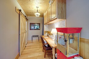 West Jefferson Vacation Rental Near River