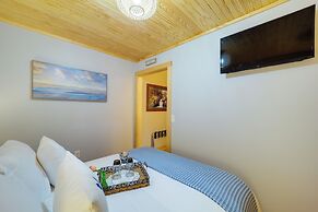 West Jefferson Vacation Rental Near River