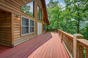 Marble Mountainside Escape w/ Wraparound Deck