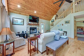 Marble Mountainside Escape w/ Wraparound Deck