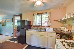 Riverfront Nature Getaway Near Downtown Pine City!