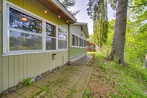 Riverfront Nature Getaway Near Downtown Pine City!
