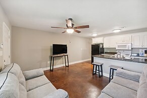 Lovely Lake Charles Duplex in Central Location!