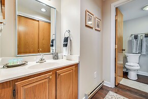 Wintergreen Resort Vacation Rental w/ Balcony!