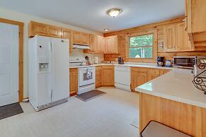 Pet-friendly Conway Cabin ~ 5 to Campton Mountain!
