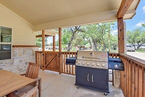 Pet-friendly Texas Home w/ Furnished Patio & Grill