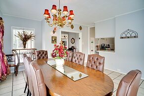 Lake Charles Vacation Rental - Walk to the Lake!