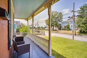 Lake Charles Vacation Rental - Walk to the Lake!