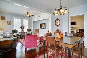 Lake Charles Vacation Rental - Walk to the Lake!