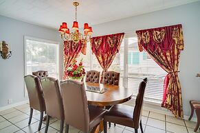 Lake Charles Vacation Rental - Walk to the Lake!