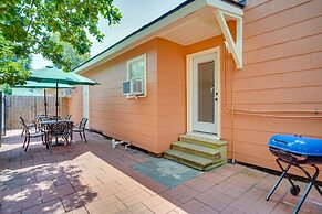 Lake Charles Vacation Rental - Walk to the Lake!