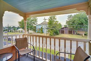 Lake Charles Vacation Rental - Walk to the Lake!
