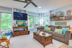 Creekside Hendersonville Haven: Hot Tub & Fire Pit