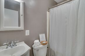 Quiet Charlottesville Hideaway in Baileys Retreat!