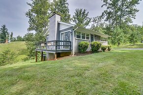 Quiet Charlottesville Hideaway in Baileys Retreat!