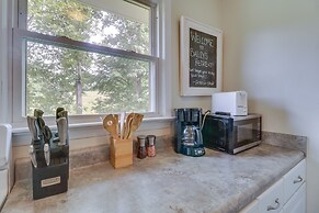 Quiet Charlottesville Hideaway in Baileys Retreat!