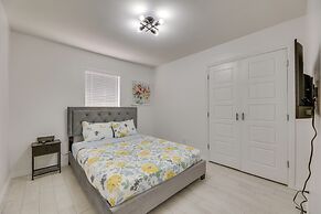 Modern Home in Edinburg: Half-mi Walk to Utrgv!