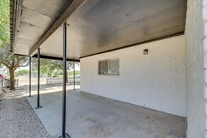 Modern Home in Edinburg: Half-mi Walk to Utrgv!